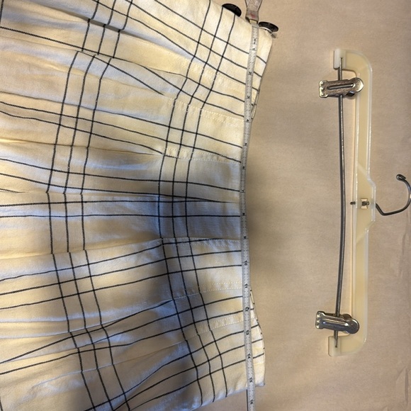 Anthropologie Maeve Pleated Linen
Blend Culottes, Size 10-NWT - Picture 11 of 11